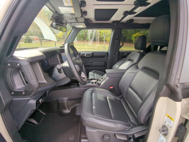 Certified 2025 Ford Bronco Badlands AWD/4WD image 16