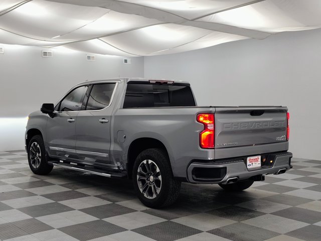 Used 2026 Chevrolet Silverado 1500 High Country AWD/4WD image 9