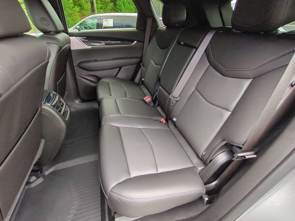 Used 2025 Cadillac XT5 Premium Luxury w/ Technology Package FWD image 15
