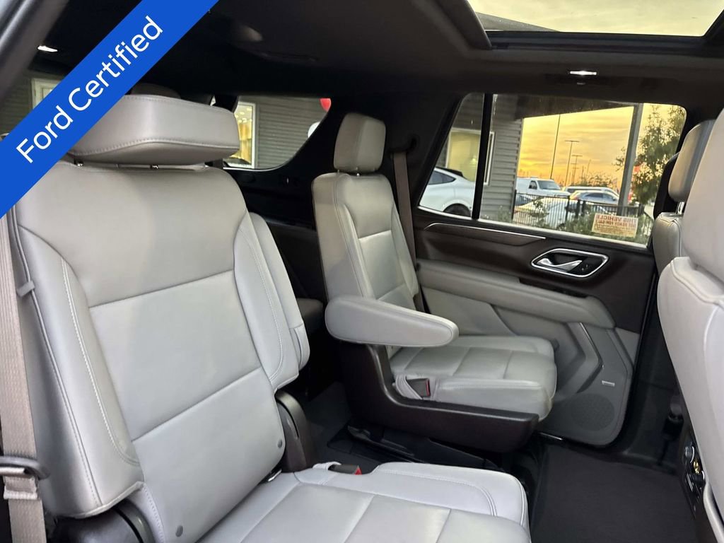 Used 2022 Chevrolet Tahoe Z71 w/ Luxury Package image 11