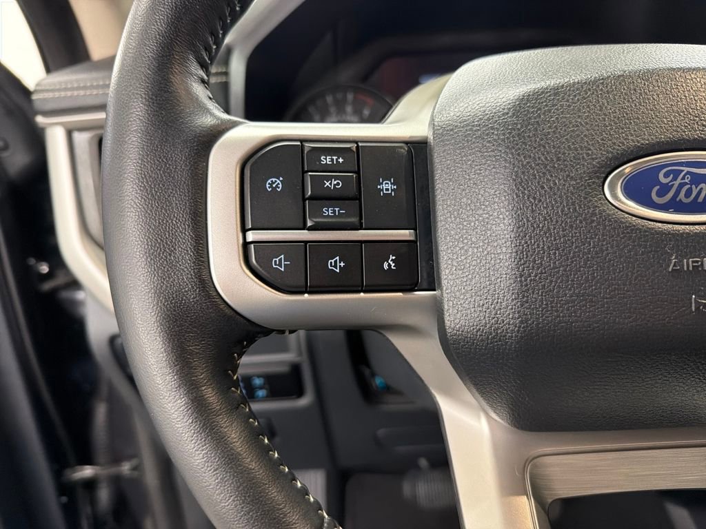 Certified 2024 Ford Expedition XLT image 20