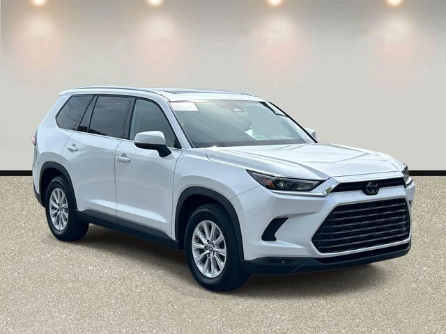 Used 2026 Toyota Grand Highlander AWD image 3