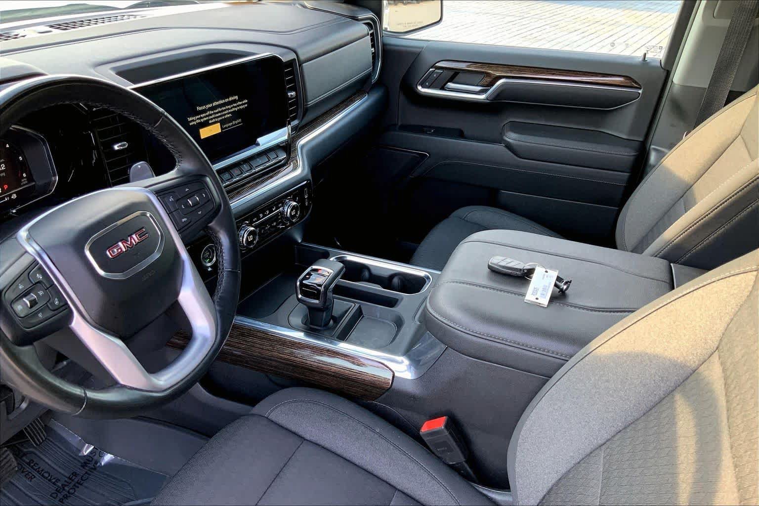 Used 2023 GMC Sierra 1500 Elevation AWD/4WD image 15