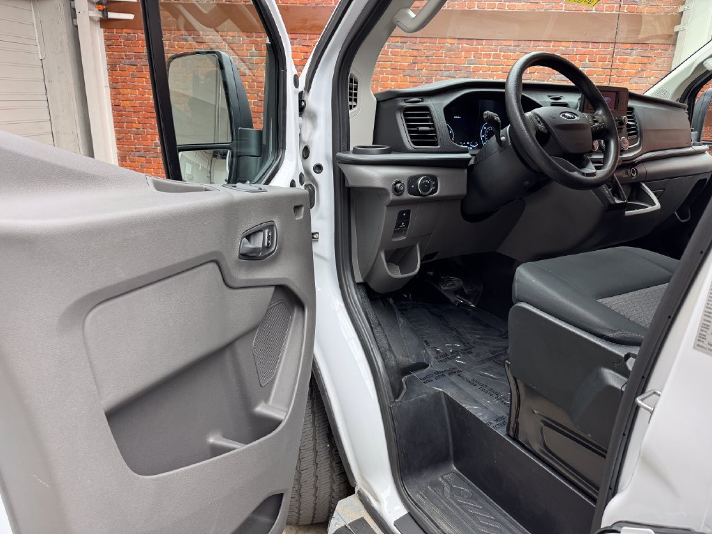 Certified 2025 Ford Transit 250 Low Roof w/ Exterior Upgrade Package RWD image 10