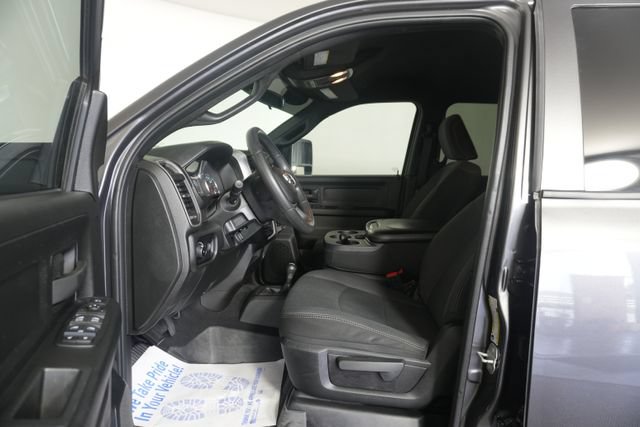 Used 2024 RAM 2500 Tradesman w/ Chrome Appearance Group AWD/4WD image 27
