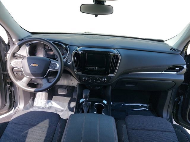 Used 2021 Chevrolet Traverse LS image 9