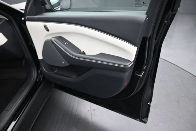 Certified 2025 Ford Mustang Mach-E Premium RWD image 31