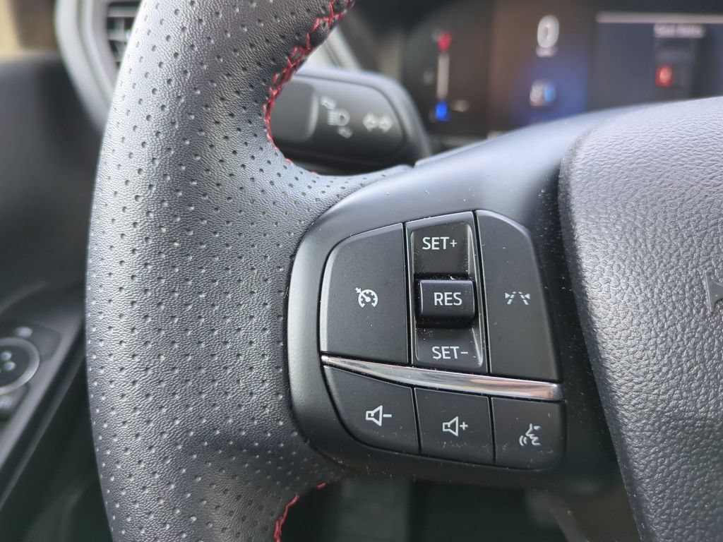 Certified 2025 Ford Escape ST-Line FWD image 26