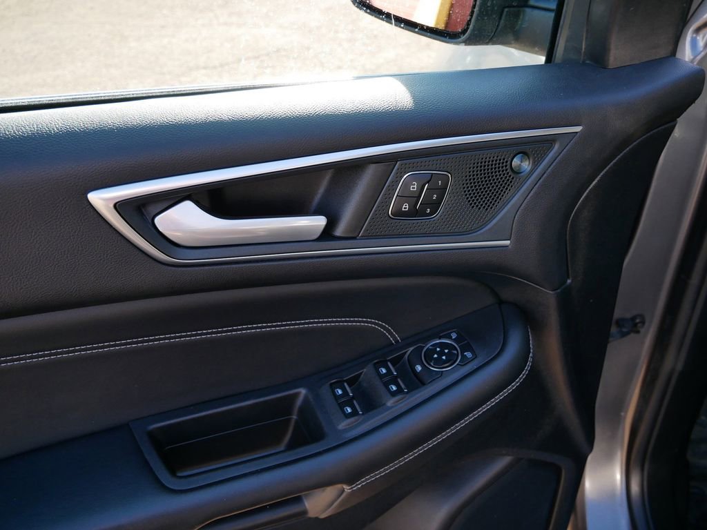 Certified 2024 Ford Edge Titanium image 15