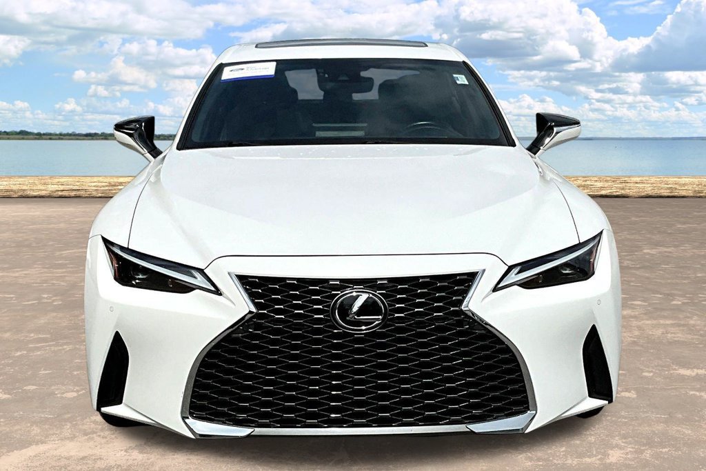 Used 2023 Lexus IS 300 w/ Comfort Package RWD image 2