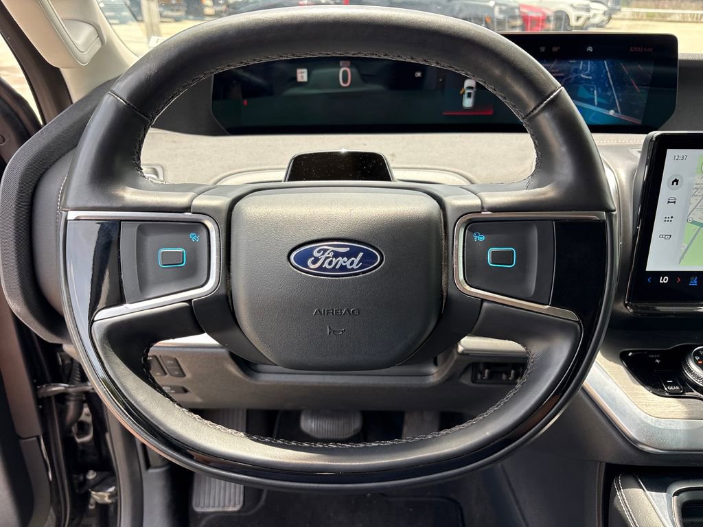 Certified 2025 Ford Expedition Max Platinum AWD/4WD image 18