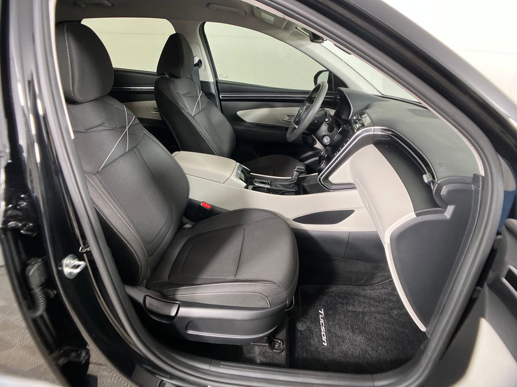 Used 2024 Hyundai Tucson SE image 11