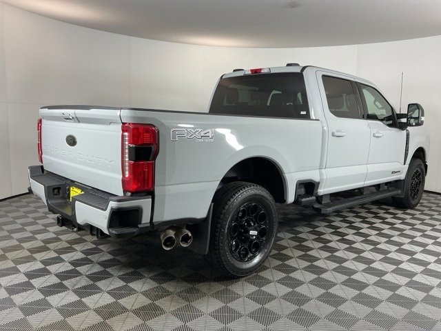 Certified 2025 Ford F350 Lariat w/ Black Appearance Package image 2