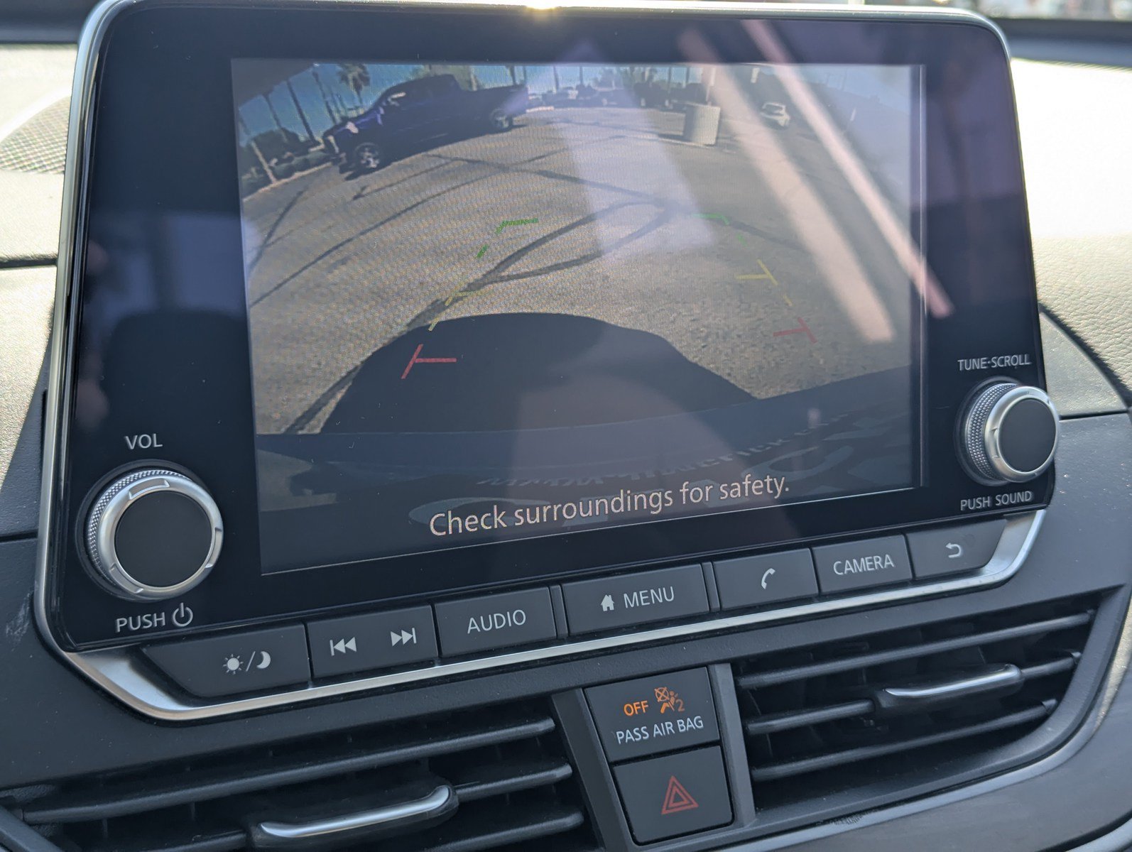Used 2024 Nissan Altima 2.5 SV FWD image 11