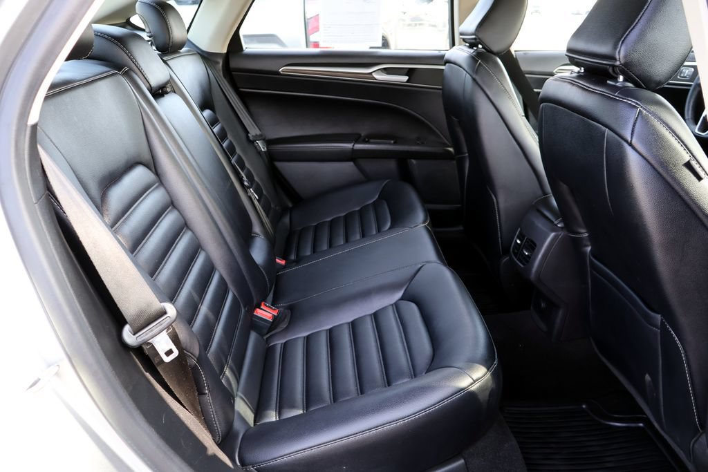 Certified 2020 Ford Fusion SEL FWD image 23