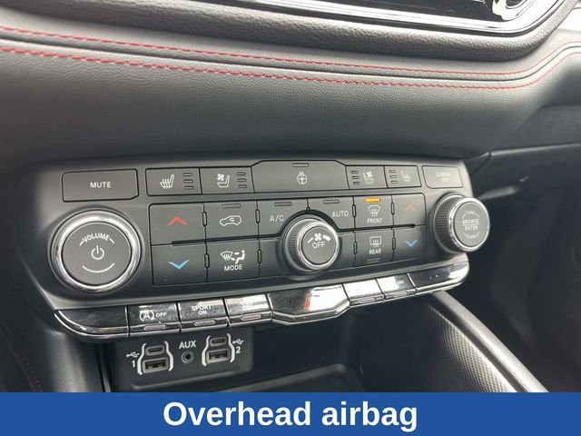 Used 2024 Dodge Durango GT RWD image 40