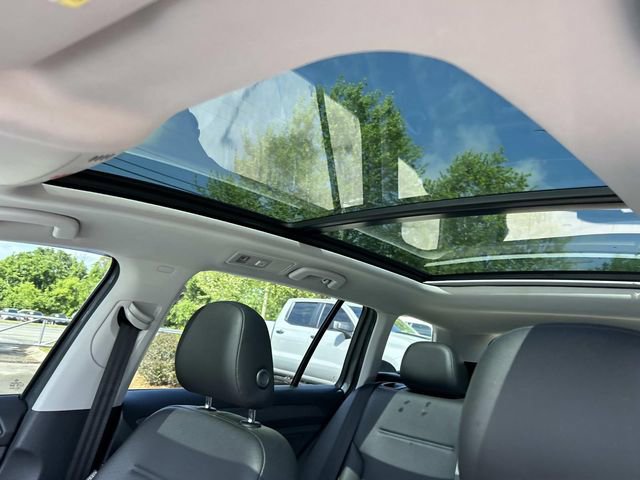 Used 2018 Volkswagen Golf SE FWD image 31