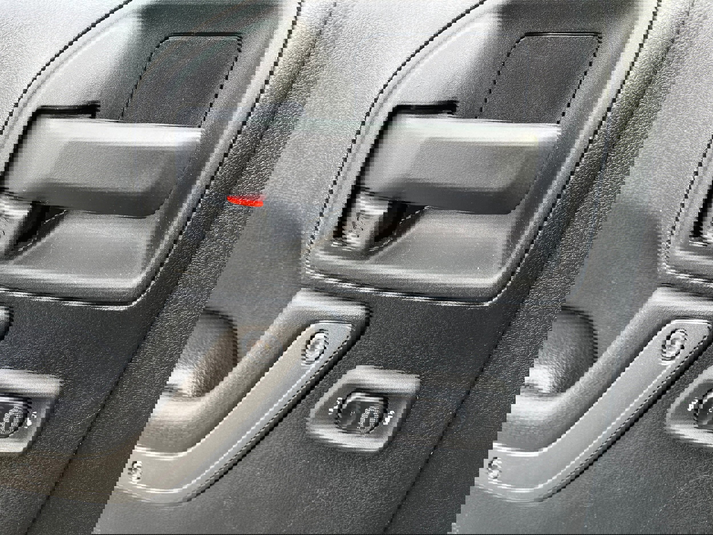 Used 2017 Jeep Wrangler Unlimited Sport image 25