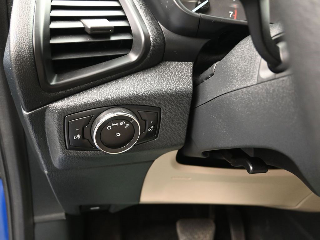 Certified 2021 Ford EcoSport S image 28