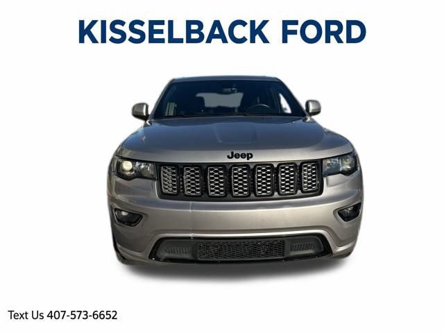 Used 2017 Jeep Grand Cherokee Altitude image 9