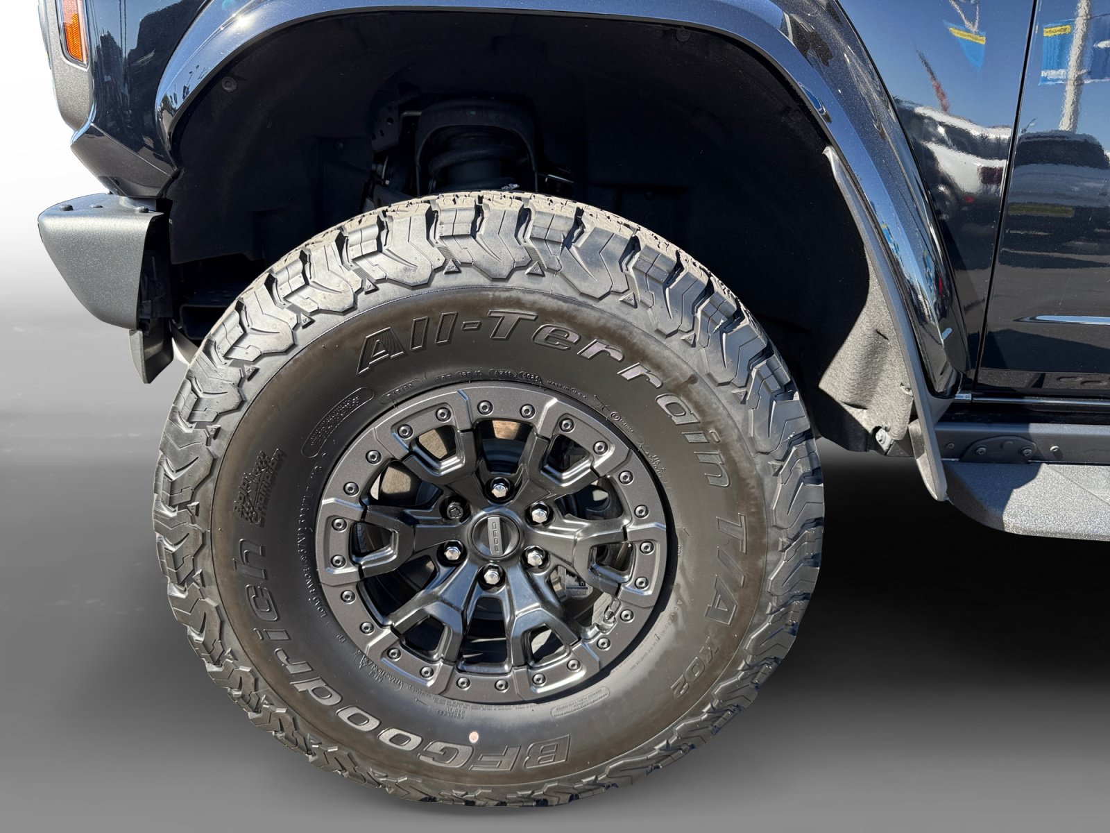Certified 2024 Ford Bronco Raptor w/ Interior Carbon Fiber Pack 6 AWD/4WD image 9