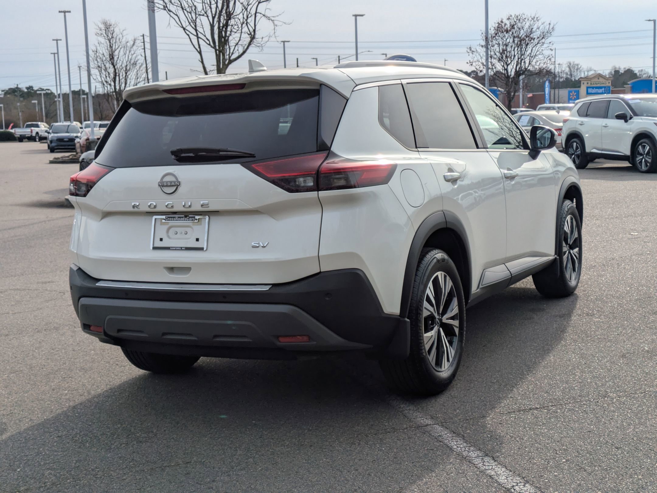 Used 2022 Nissan Rogue SV w/ SV Premium Package image 4