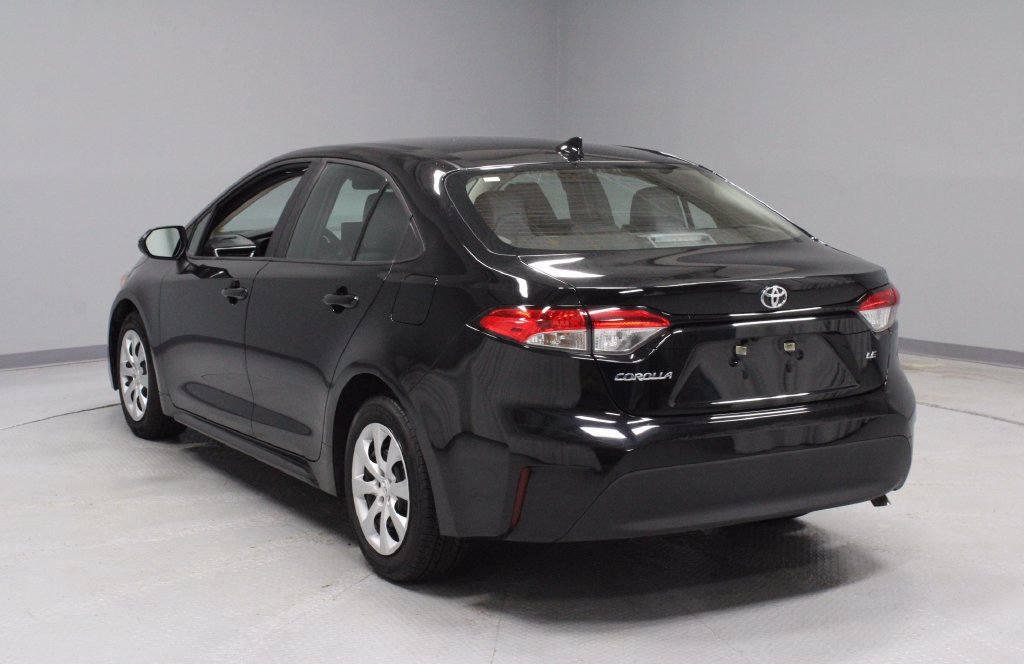Used 2024 Toyota Corolla LE FWD image 8