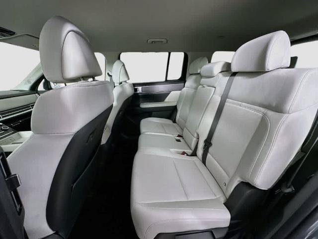 Used 2026 Hyundai Santa Fe SE FWD image 13