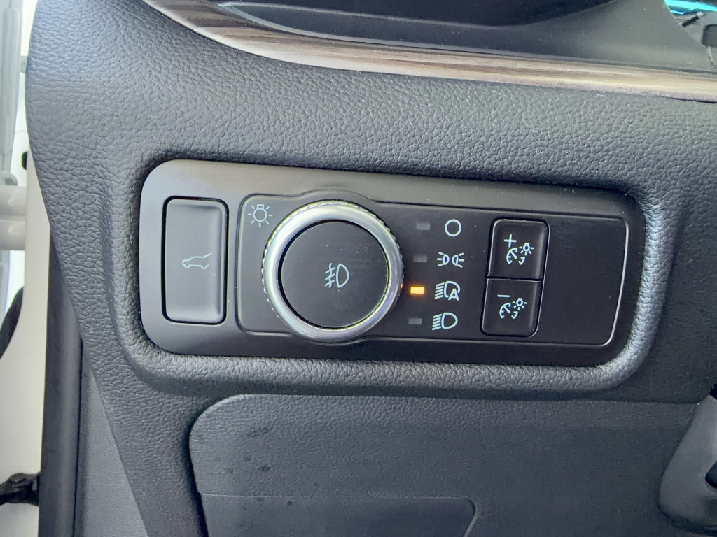 Certified 2023 Ford Explorer Limited w/ Limited Technology Package image 28