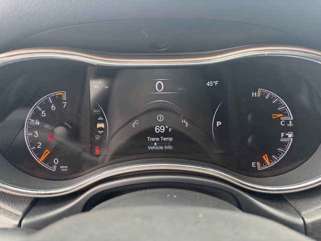 Used 2017 Jeep Grand Cherokee Limited image 14