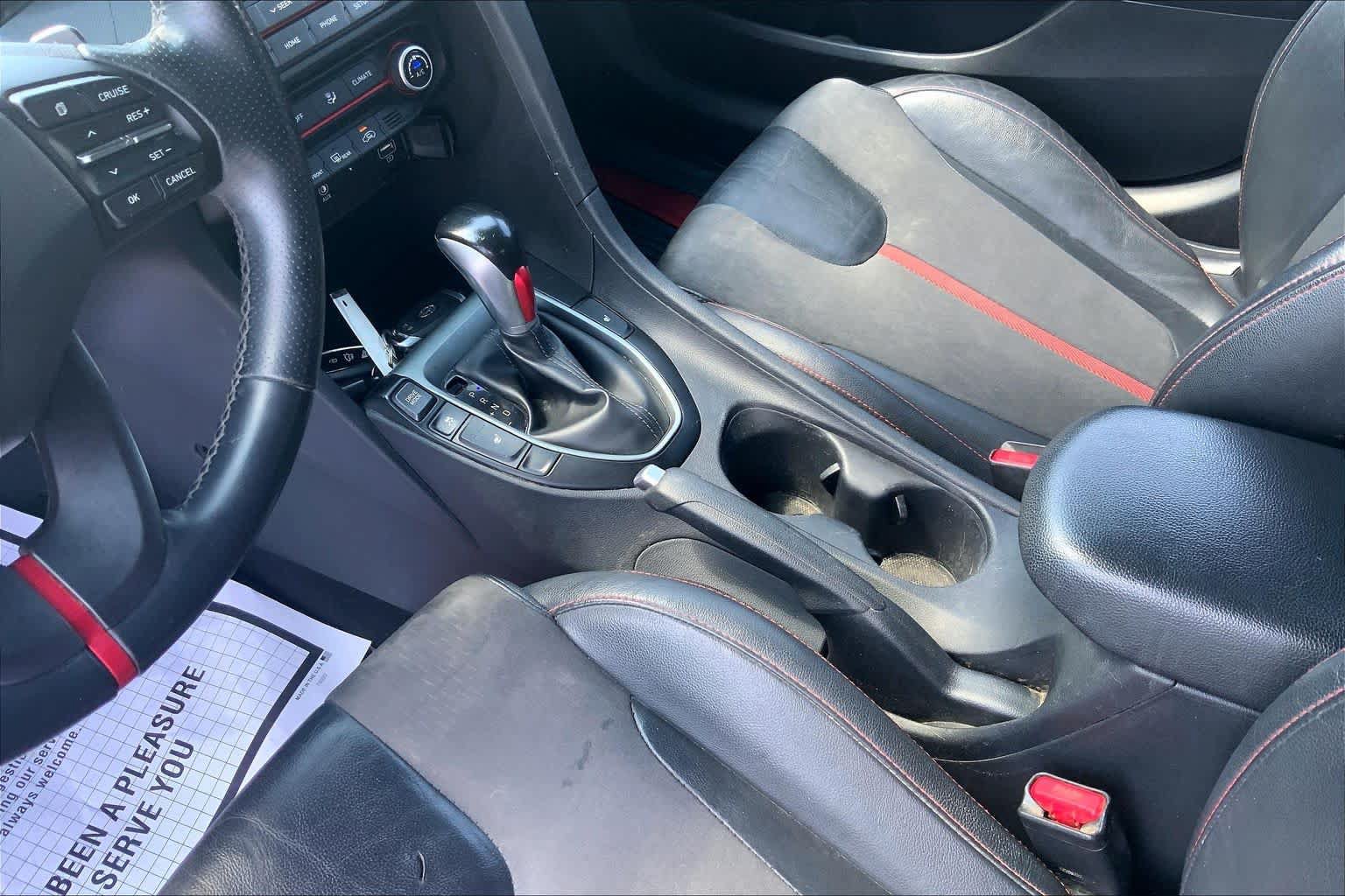 Used 2020 Hyundai Veloster Turbo FWD image 17