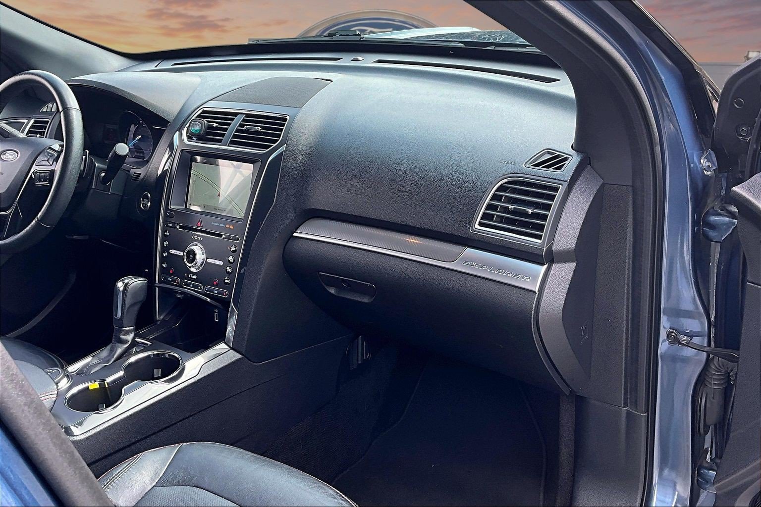Certified 2018 Ford Explorer Sport AWD/4WD image 15