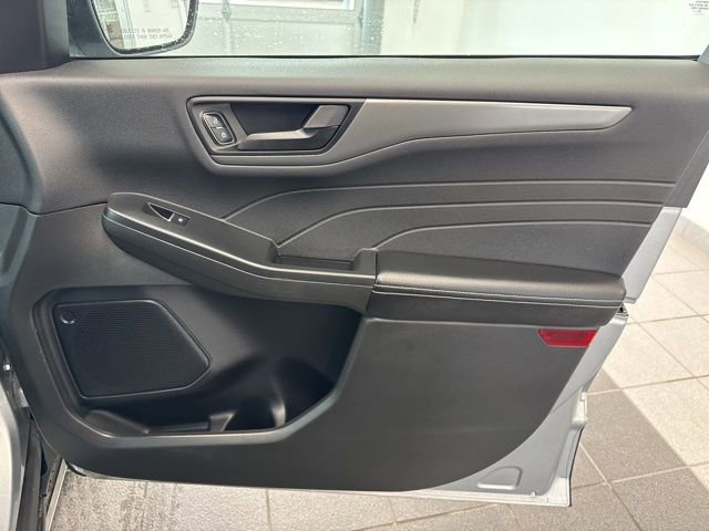 Certified 2023 Ford Escape Active AWD/4WD image 13