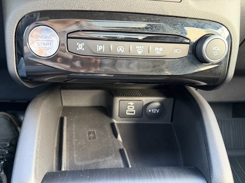 Certified 2025 Ford Escape ST-Line Elite w/ Premium Technology Package image 27