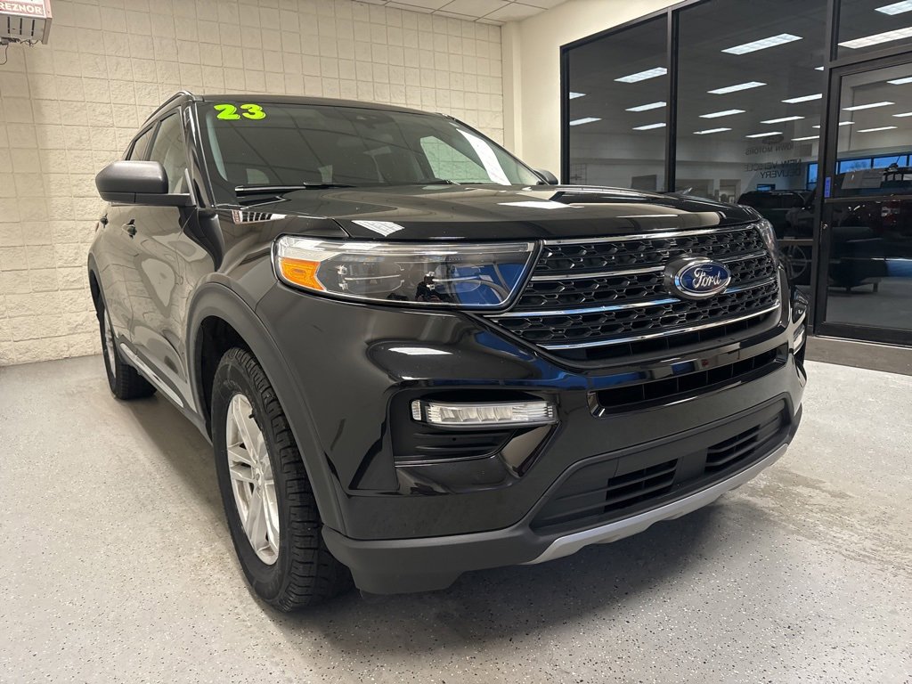Certified 2023 Ford Explorer XLT w/ Equipment Group 202A image 30