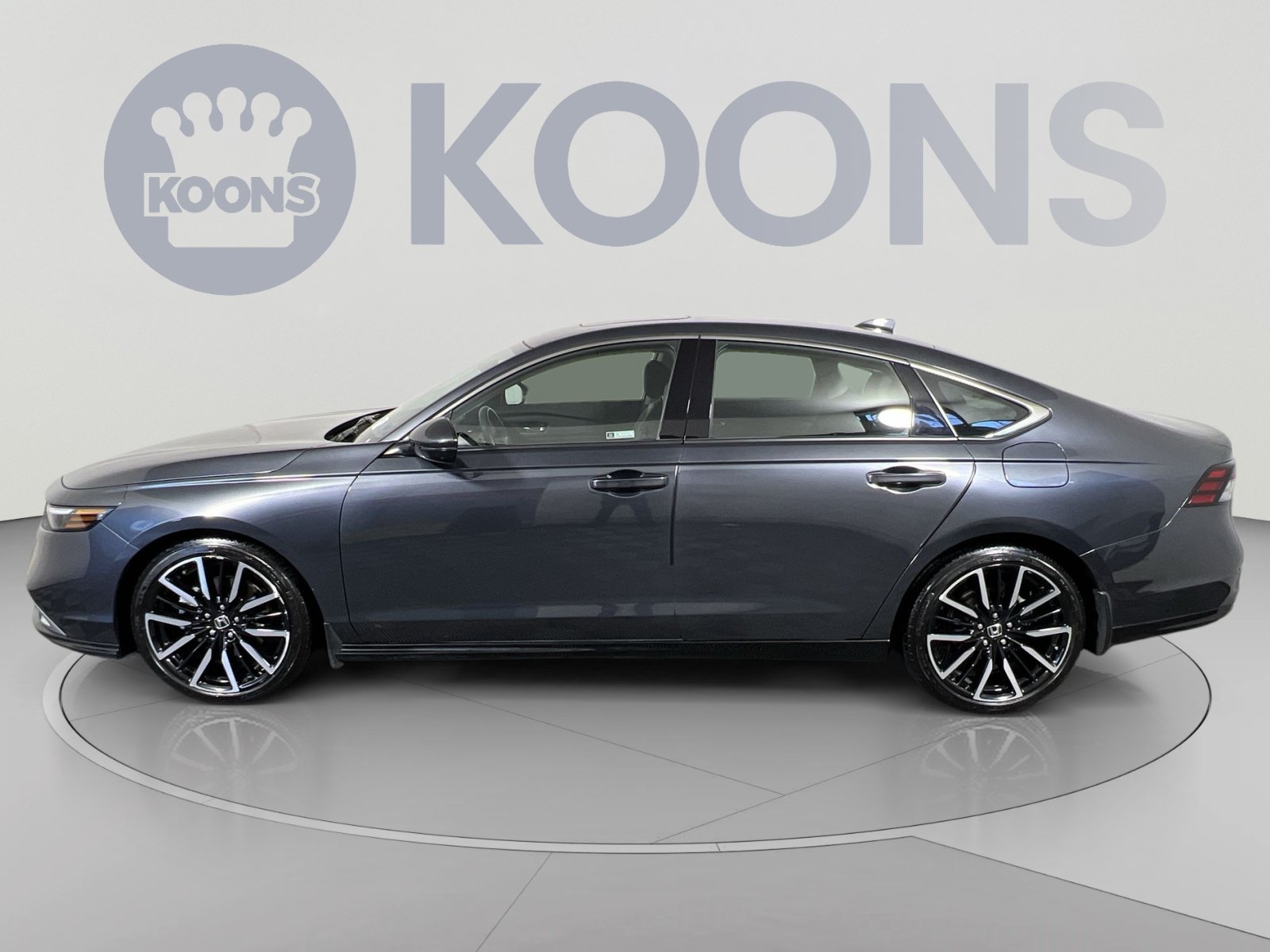 Used 2024 Honda Accord Touring image 7