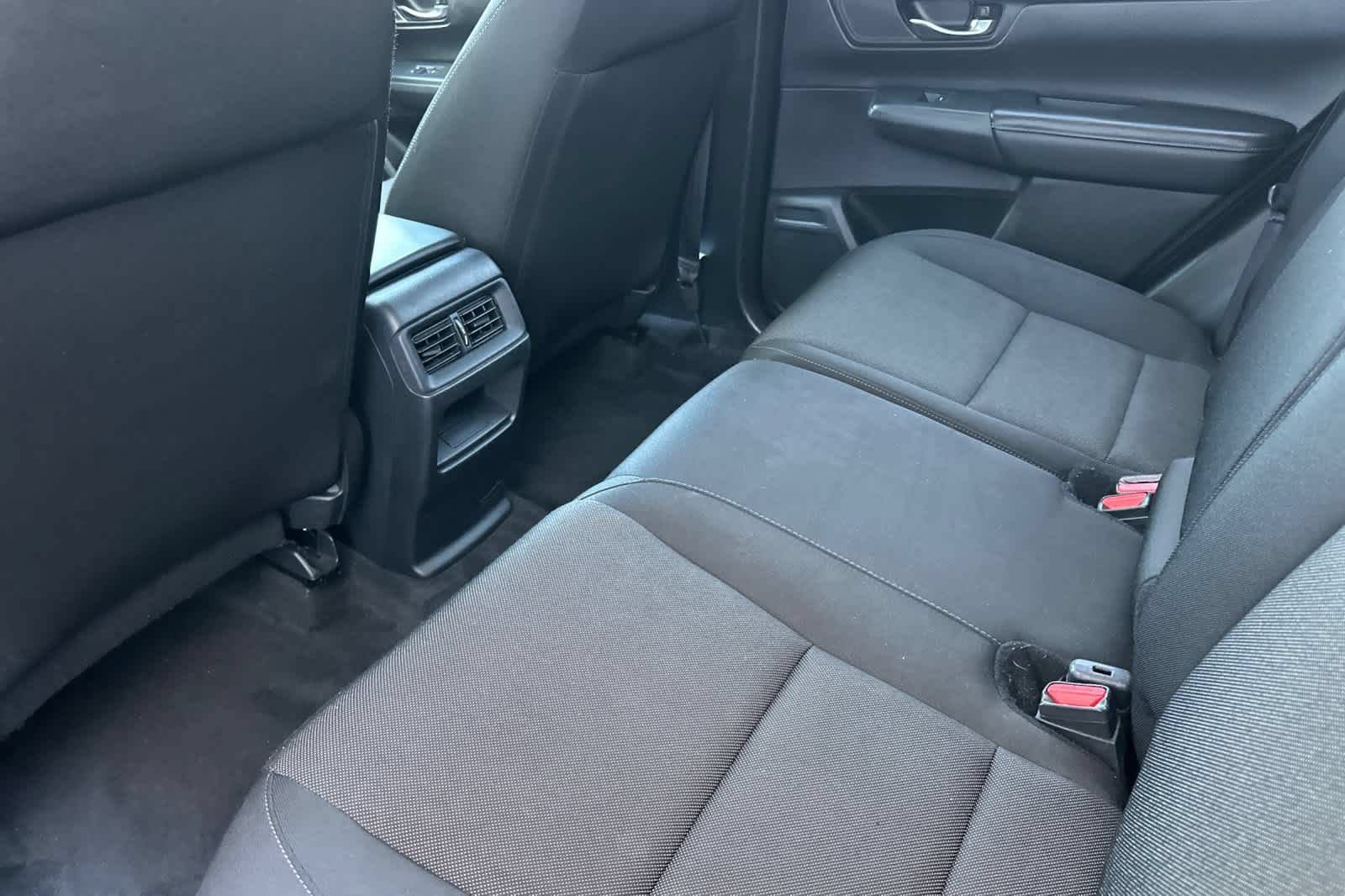 Used 2025 Honda CR-V LX image 4