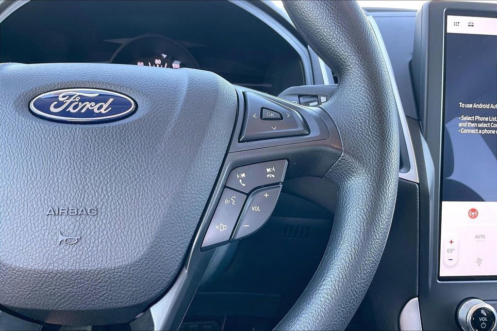 Certified 2022 Ford Edge SE image 11