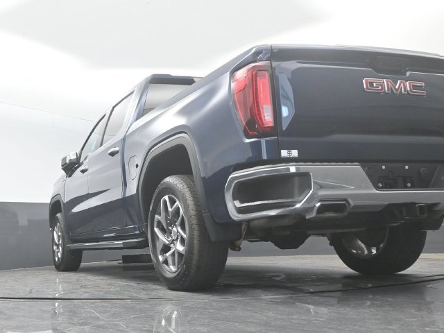 Used 2023 GMC Sierra 1500 SLT w/ SLT Premium Package AWD/4WD image 25