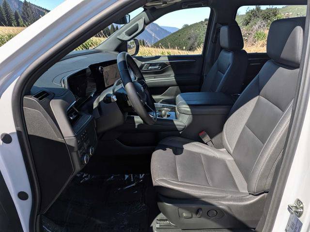 Used 2025 Chevrolet Suburban LT AWD/4WD image 14