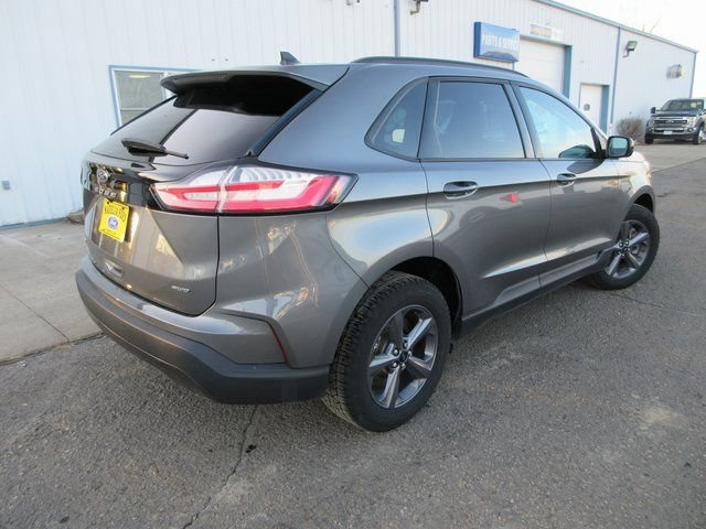 Certified 2024 Ford Edge SEL w/ Sport Appearance Package AWD/4WD image 8