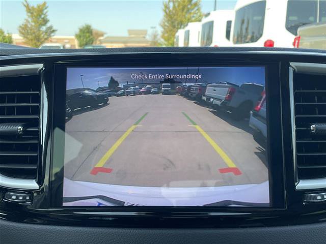 Used 2024 Chrysler Pacifica Touring-L FWD image 24