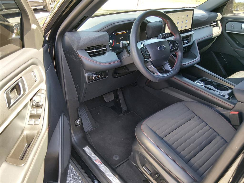 Certified 2026 Ford Explorer ST-Line RWD image 10