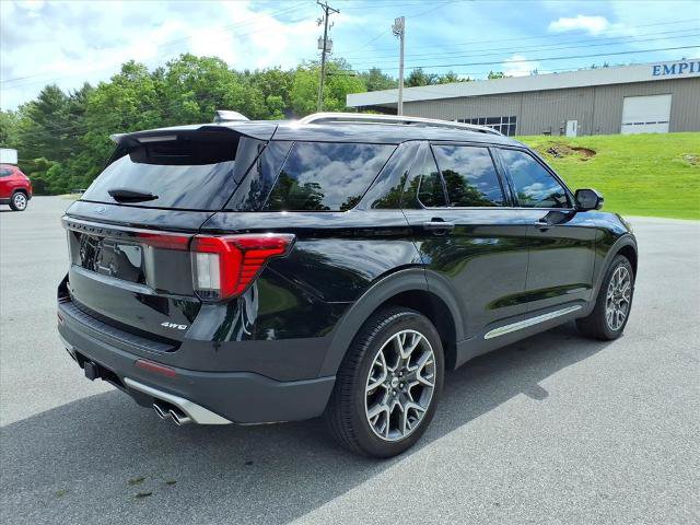 Certified 2025 Ford Explorer Platinum w/ Ultimate Package AWD/4WD image 5