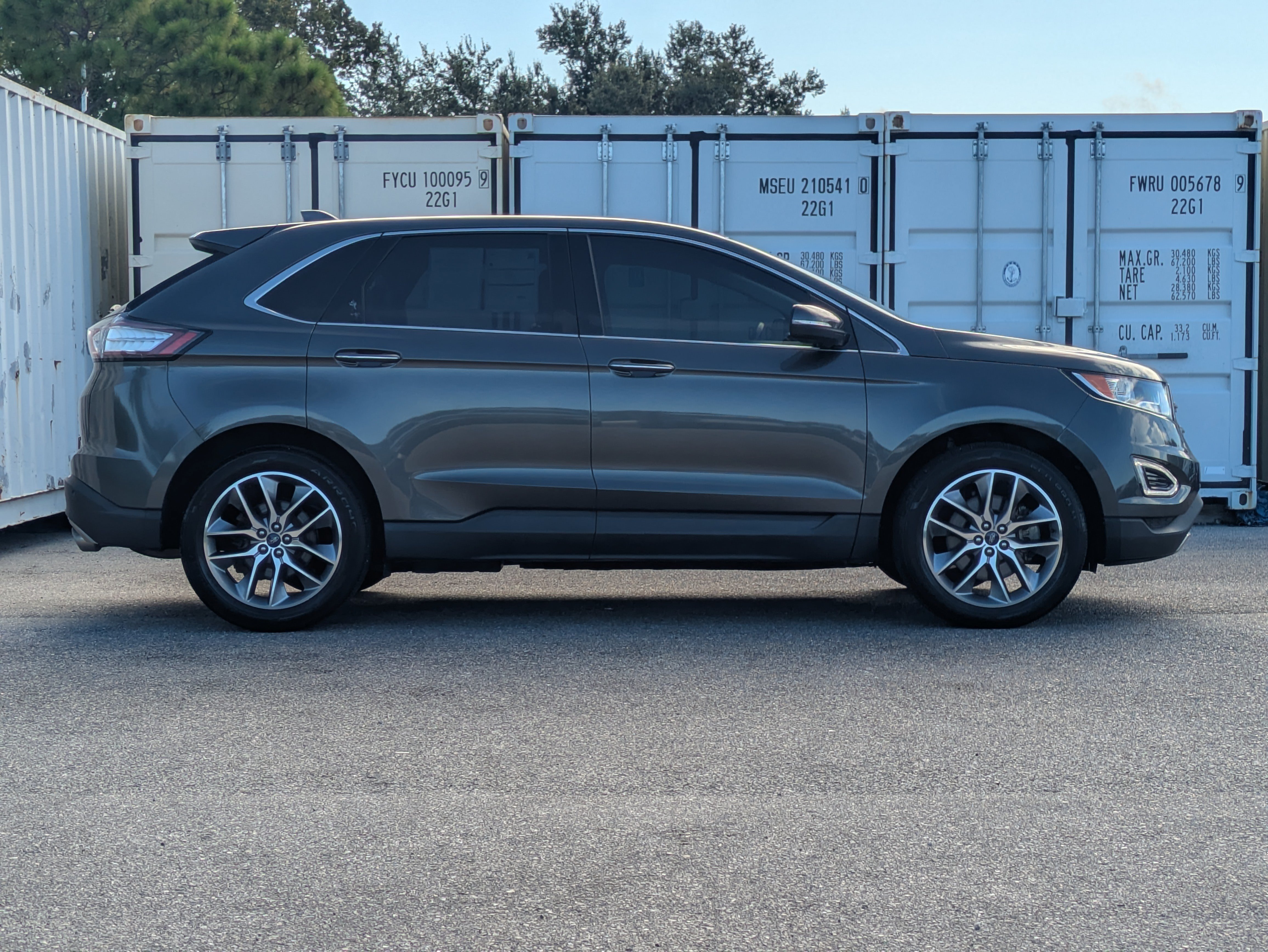 Certified 2018 Ford Edge Titanium w/ Equipment Group 301A FWD image 4