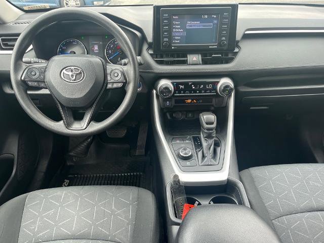 Used 2020 Toyota RAV4 XLE image 6