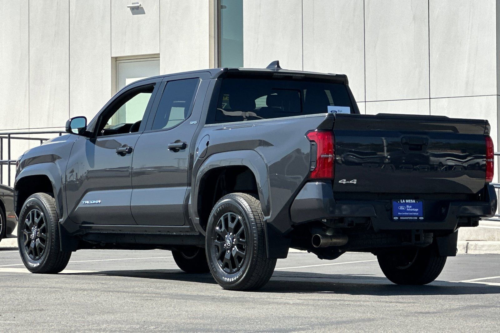 Used 2024 Toyota Tacoma SR5 AWD/4WD image 5