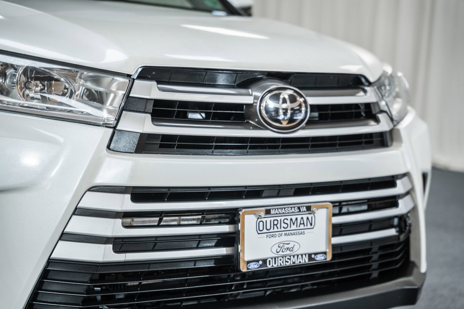 Used 2017 Toyota Highlander Plus w/ Protection Package #3 AWD/4WD image 14