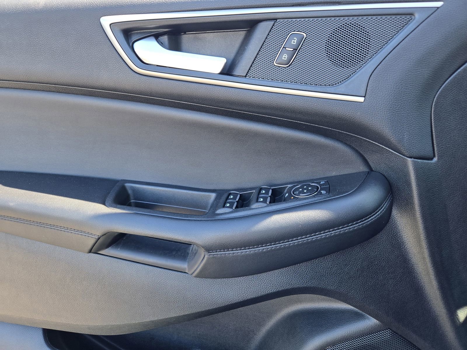 Certified 2024 Ford Edge SEL w/ Convenience Package image 20