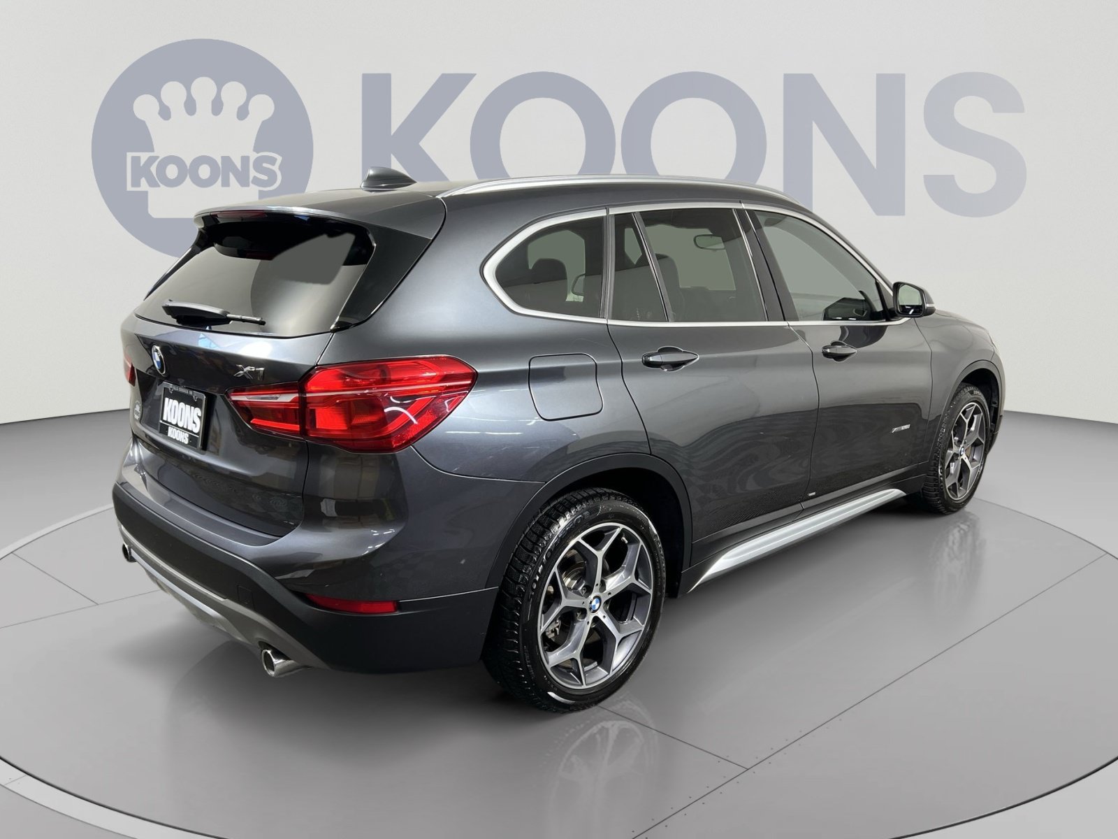 Used 2018 BMW X1 xDrive28i AWD/4WD image 11